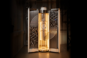 Launch of the first quantum computer on silicon chips