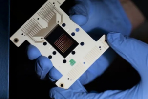 DNA as a data storage system with a rewriting option