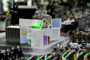 Revolutionary photonic computer surpasses supercomputer